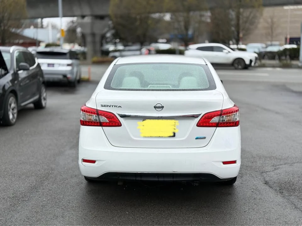 2013 Nissan Sentra 7th Gen - Image 6 of 16