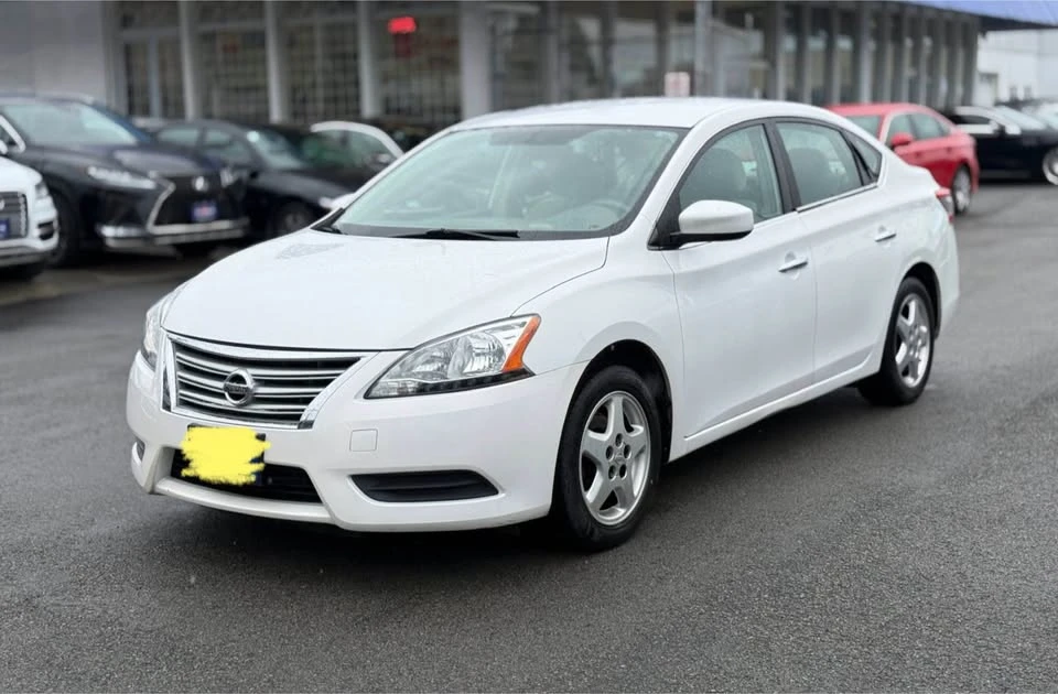 2013 Nissan Sentra 7th Gen - Image 2 of 16