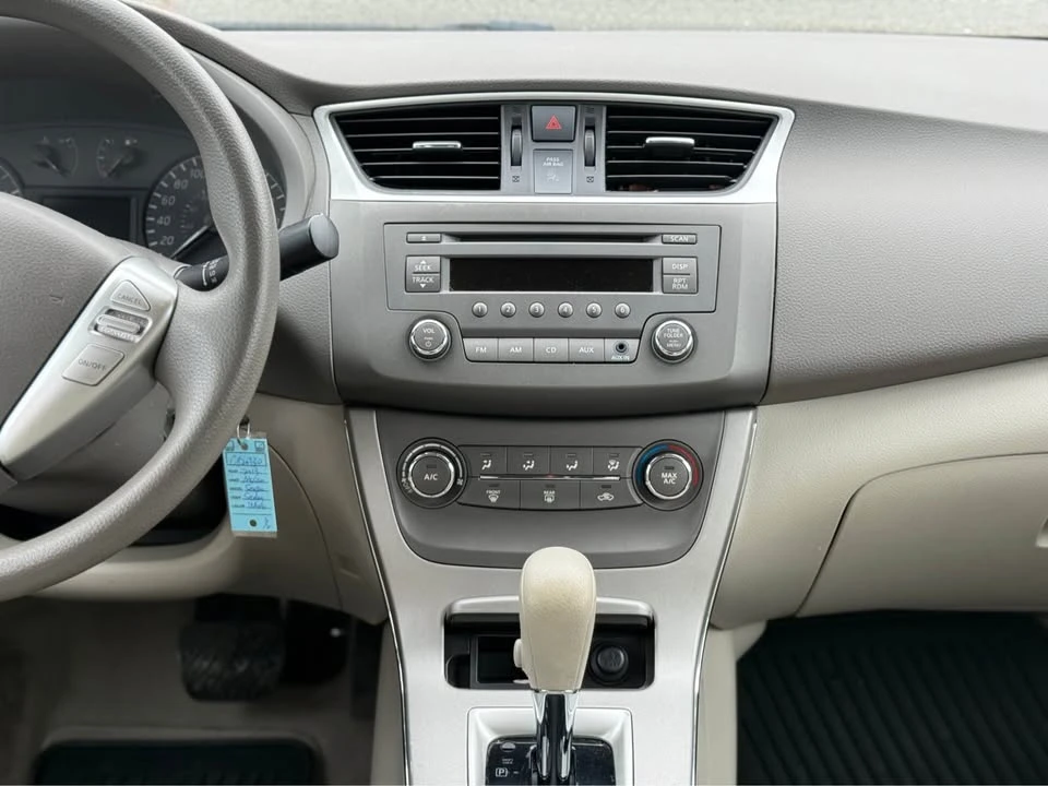 2013 Nissan Sentra 7th Gen - Image 13 of 15