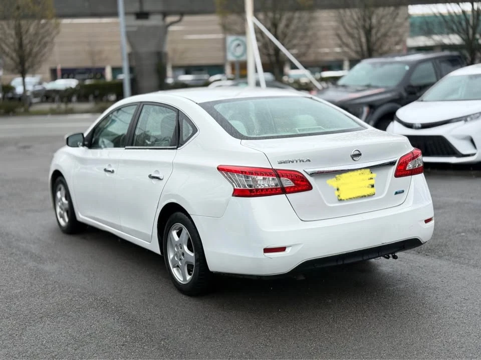 2013 Nissan Sentra 7th Gen - Image 5 of 15