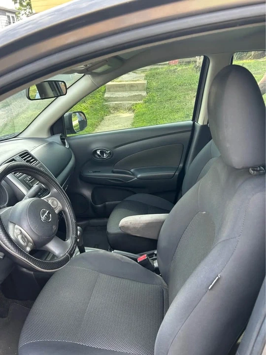 2013 Nissan Versa - Image 8 of 16