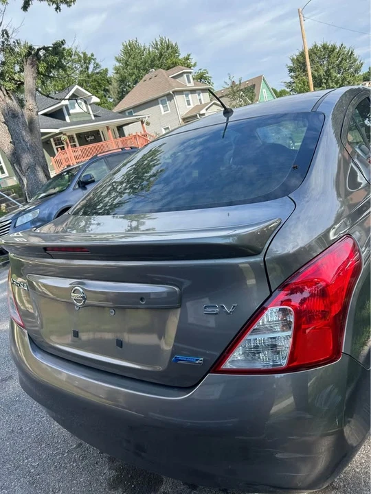 2013 Nissan Versa - Image 4 of 16