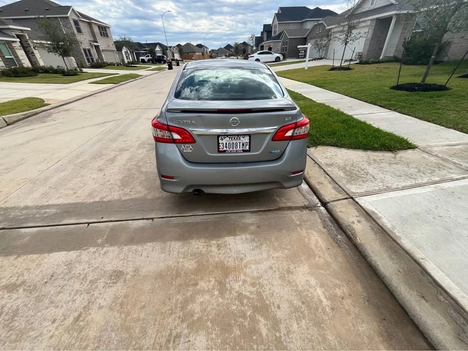 2013 Nissan Versa - Image 3 of 7
