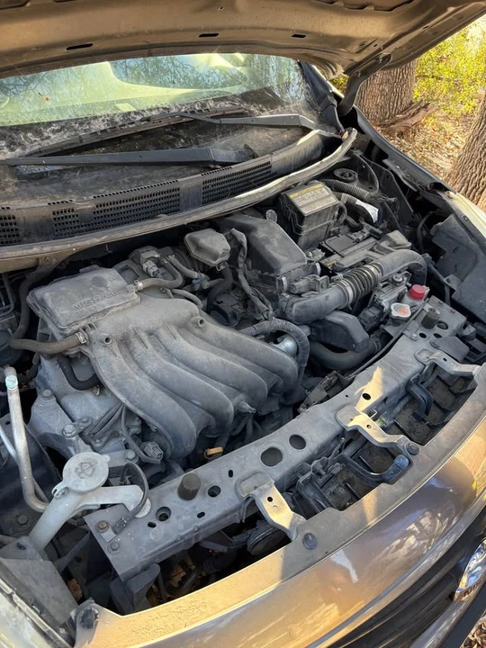 2013 Nissan Versa - Image 4 of 4