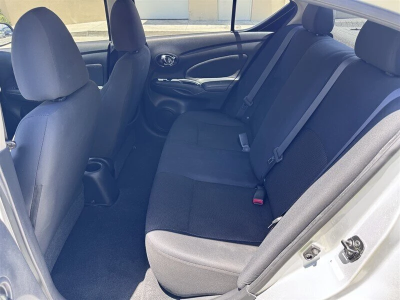 2013 Nissan Versa - Image 11 of 15