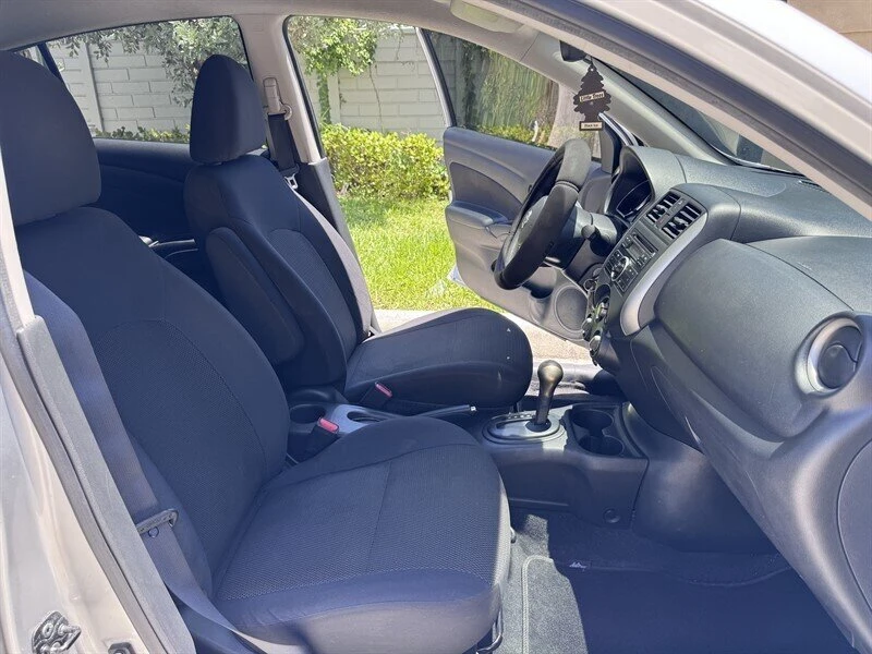 2013 Nissan Versa - Image 13 of 15
