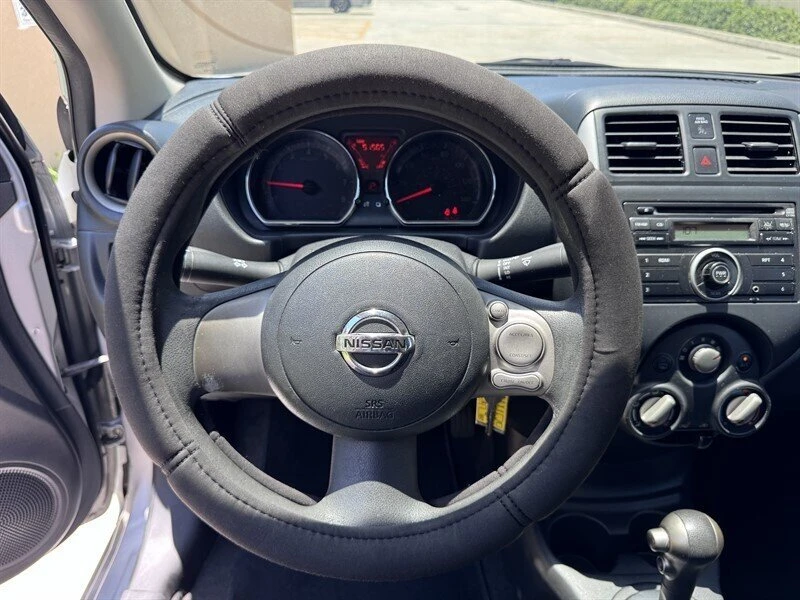 2013 Nissan Versa - Image 8 of 15