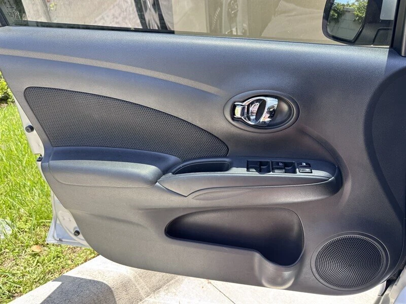 2013 Nissan Versa - Image 15 of 15