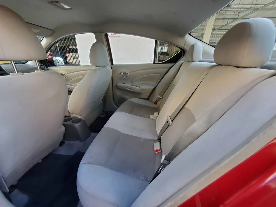 2013 Nissan Versa - Image 14 of 17