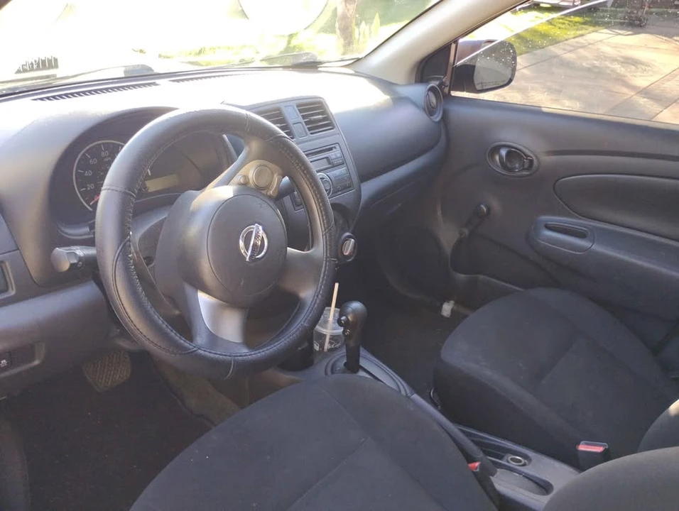 2013 Nissan Versa - Image 4 of 13