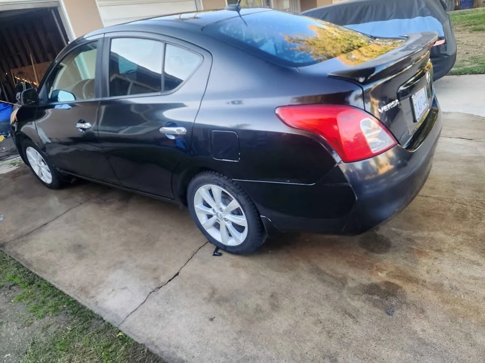 2013 Nissan Versa - Image 4 of 7