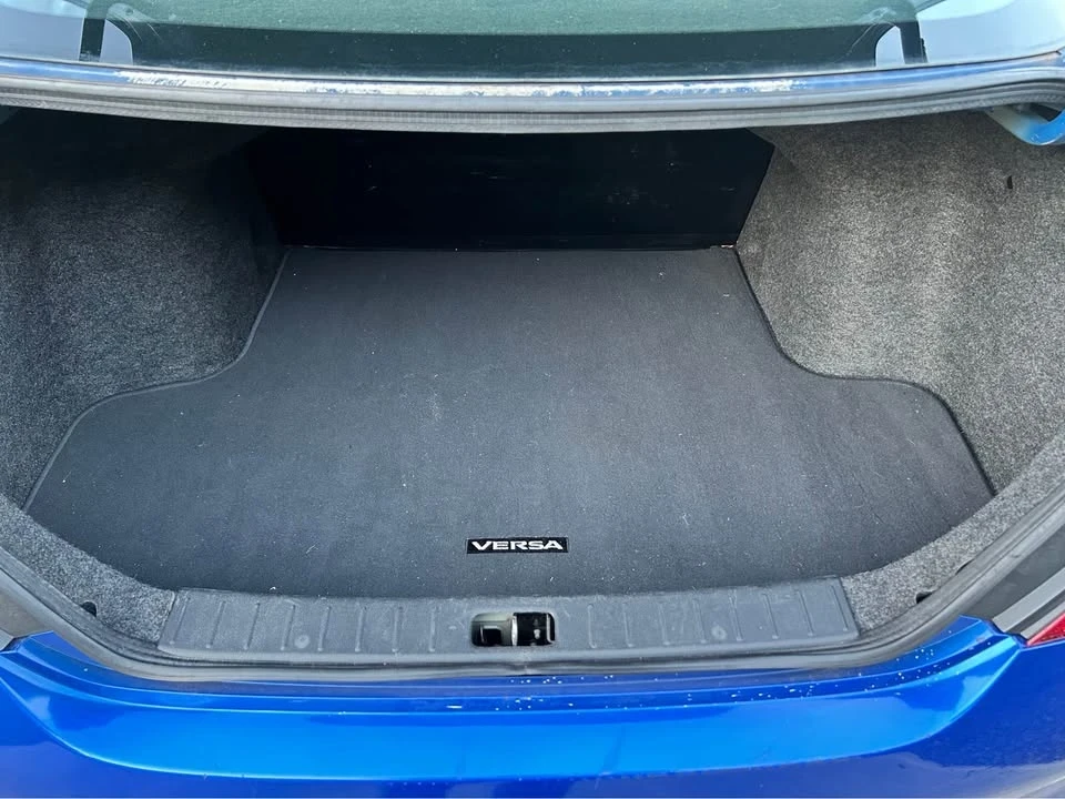 2013 Nissan Versa - Image 12 of 12