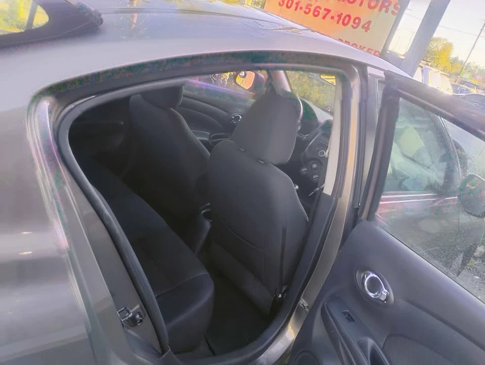 2013 Nissan Versa - Image 7 of 16