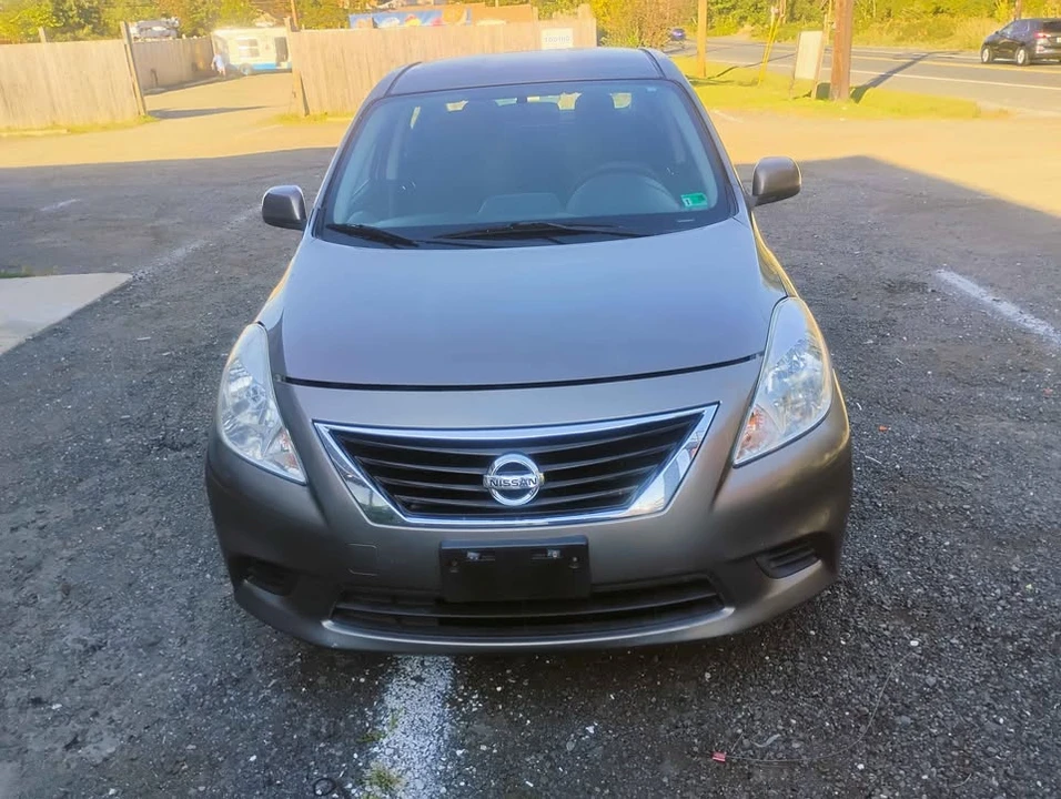 2013 Nissan Versa - Image 3 of 16