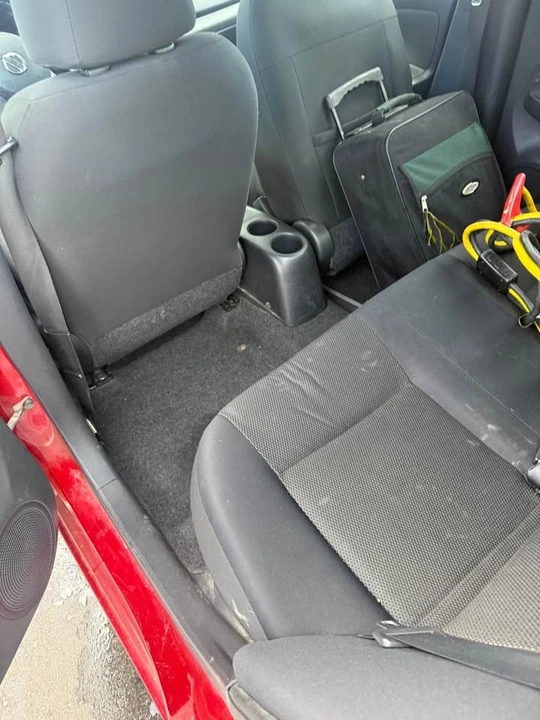 2013 Nissan Versa - Image 7 of 8