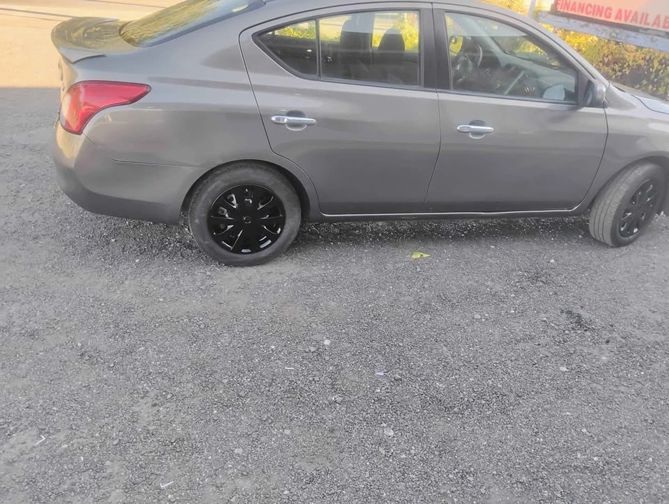2013 Nissan Versa - Image 2 of 19