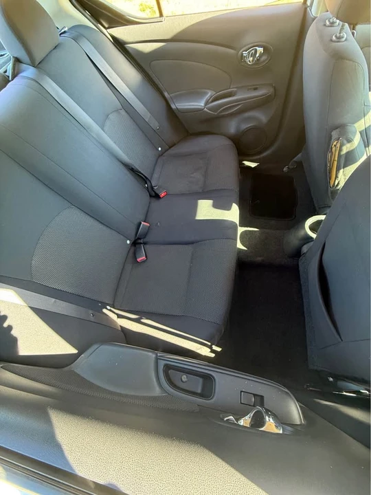 2013 Nissan Versa - Image 5 of 9