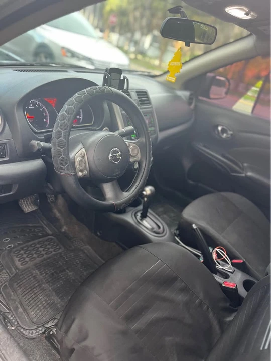 2013 Nissan Versa - Image 7 of 7