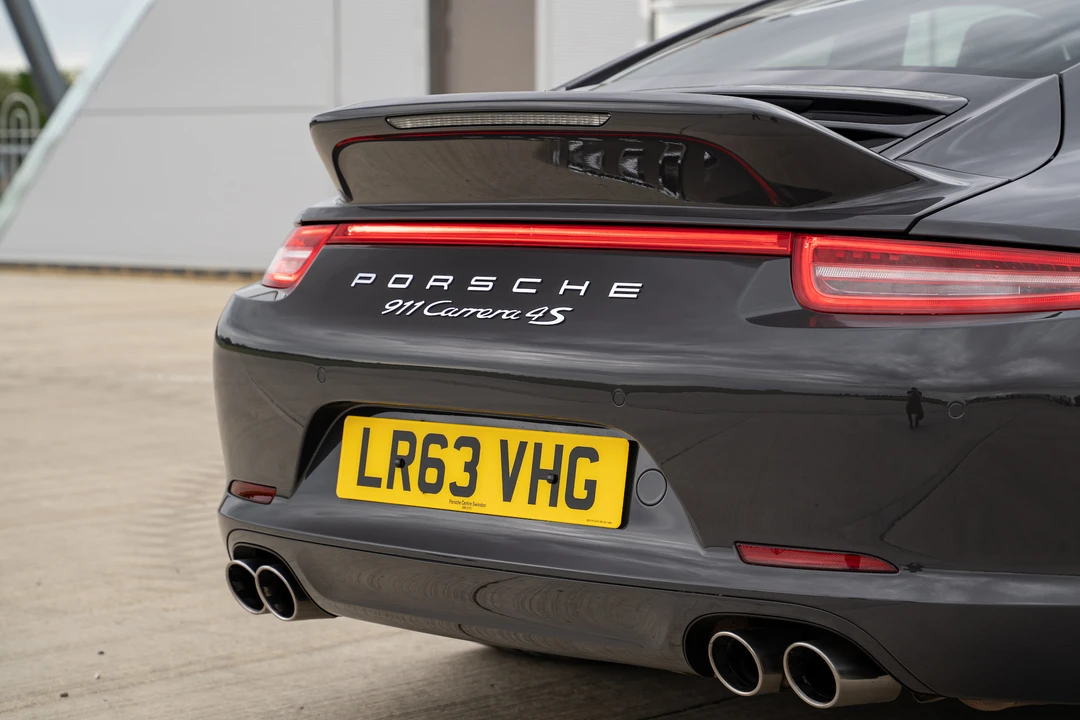 2013 Porsche 991 Carrera 4S - Image 27 of 31
