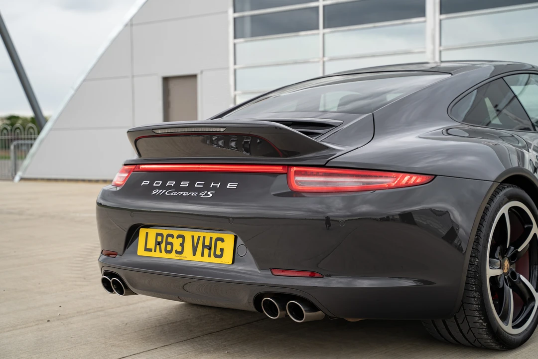 2013 Porsche 991 Carrera 4S - Image 28 of 31