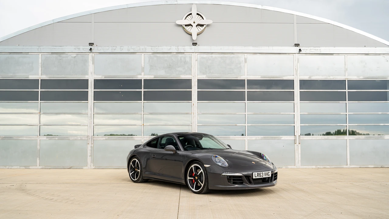 2013 Porsche 991 Carrera 4S - Image 3 of 31