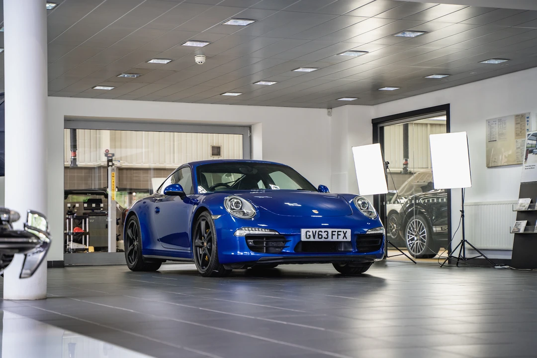 2013 Porsche 991 Carrera 4S - Image 12 of 31