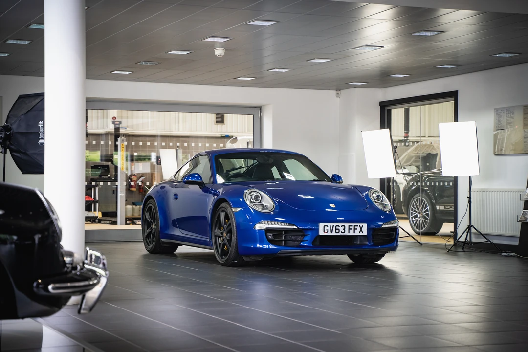 2013 Porsche 991 Carrera 4S - Image 4 of 31