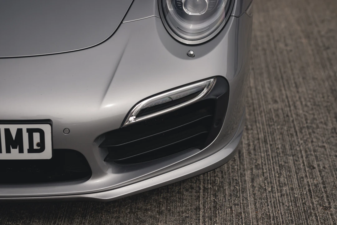 2013 Porsche 991 Turbo - Image 18 of 31