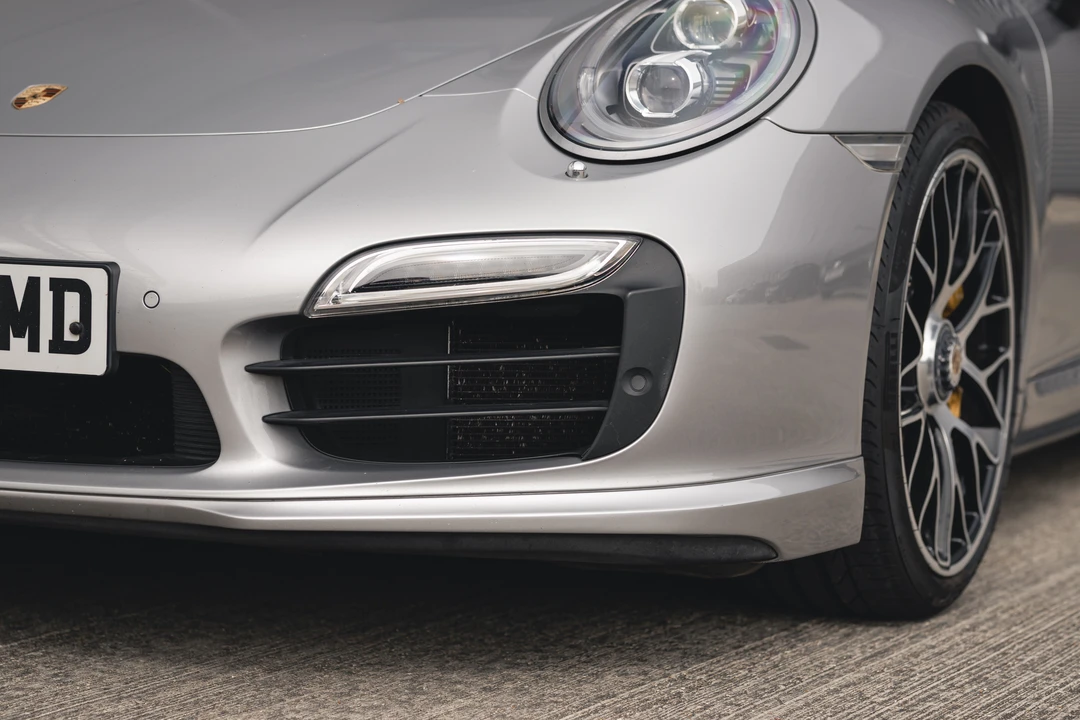 2013 Porsche 991 Turbo - Image 22 of 31