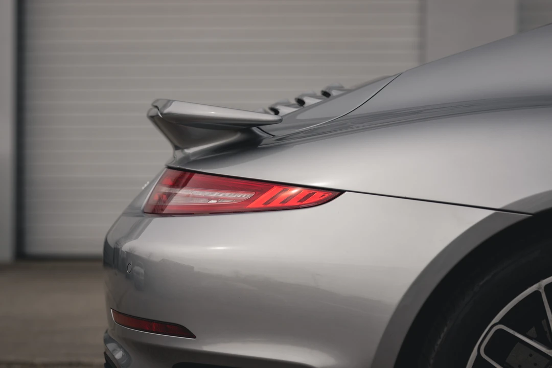 2013 Porsche 991 Turbo - Image 29 of 31