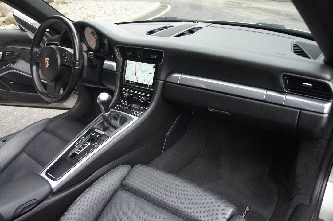 2013 Porsche 991 Carrera S - Image 10 of 28