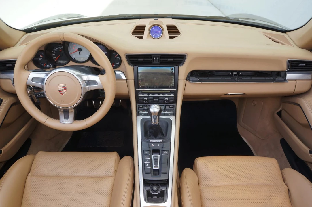 2013 Porsche 991 Carrera - Image 27 of 31