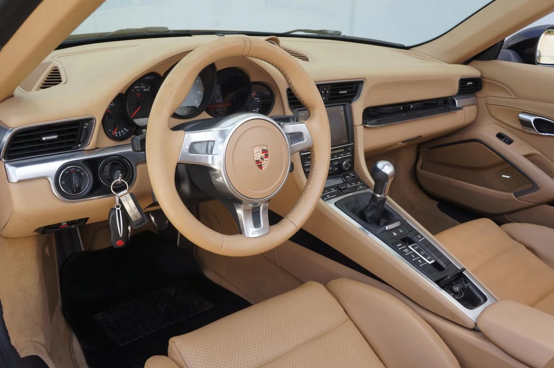 2013 Porsche 991 Carrera - Image 22 of 31