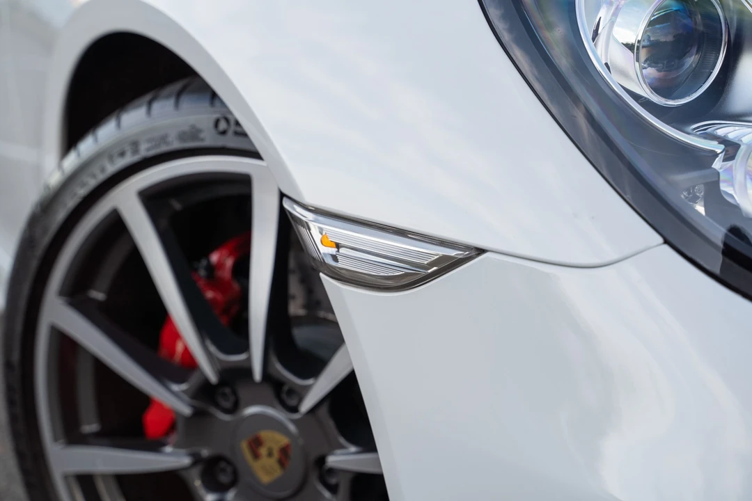 2013 Porsche 981 Cayman S - Image 18 of 31