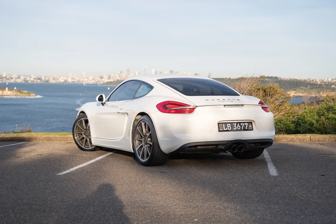 2013 Porsche 981 Cayman S - Image 12 of 31