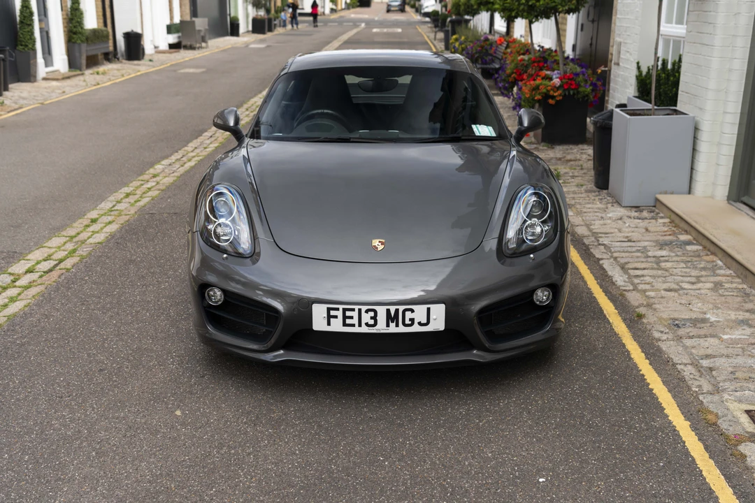 2013 Porsche 981 Cayman S - Image 11 of 31