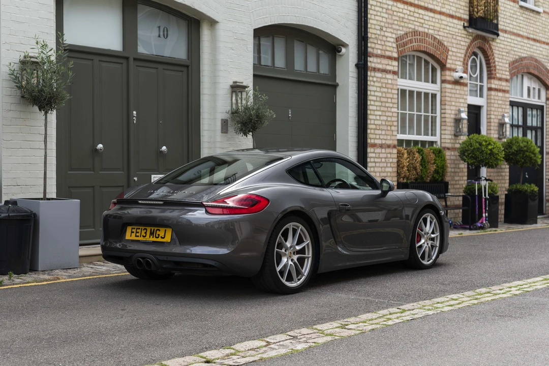 2013 Porsche 981 Cayman S - Image 13 of 31
