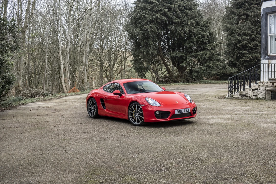 2013 Porsche 981 Cayman S - Image 11 of 31