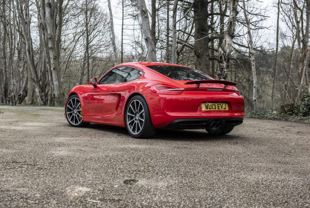 2013 Porsche 981 Cayman S - Image 16 of 31