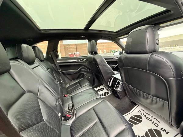 2013 Porsche 958 Cayenne - Image 12 of 19