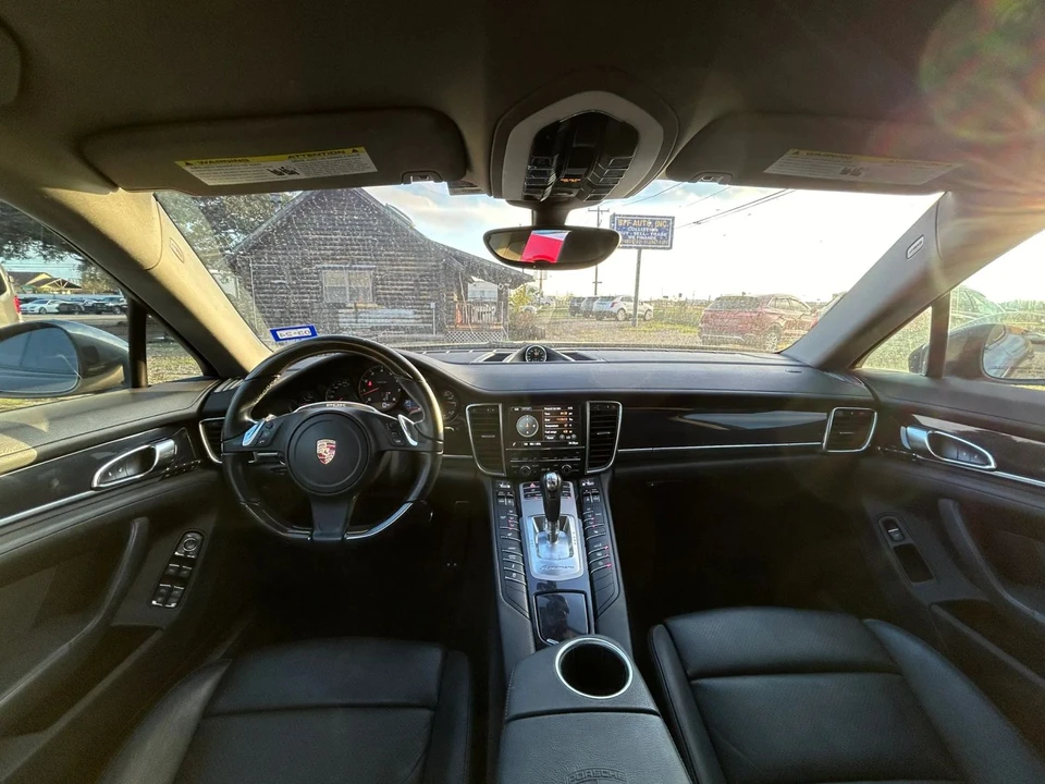 2013 Porsche Panamera - Image 23 of 31
