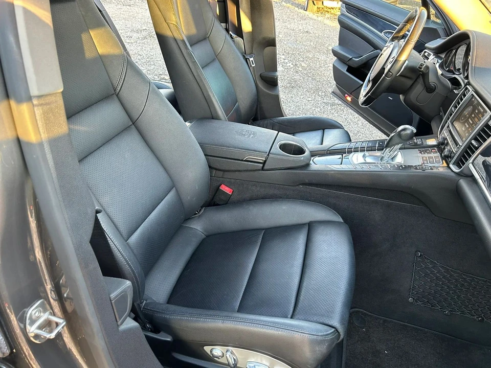 2013 Porsche Panamera - Image 18 of 31