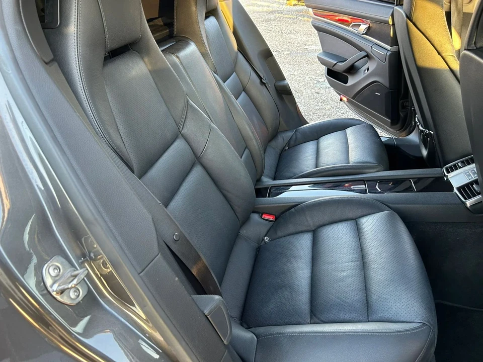 2013 Porsche Panamera - Image 22 of 31