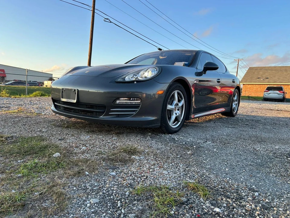 2013 Porsche Panamera - Image 2 of 31
