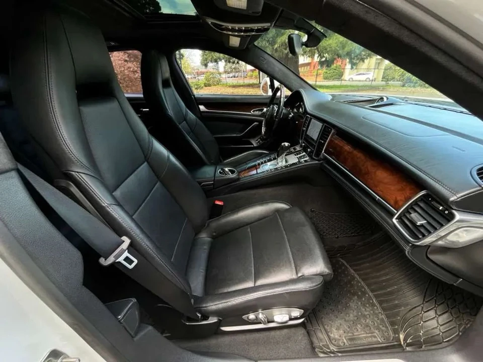 2013 Porsche 970 Panamera - Image 20 of 31