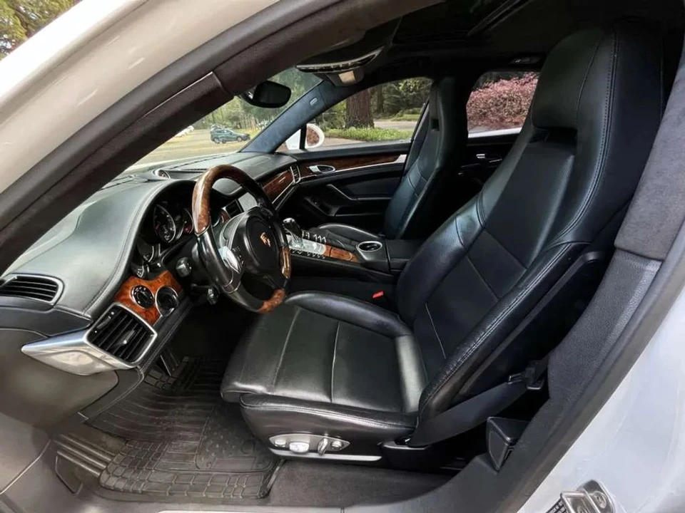 2013 Porsche 970 Panamera - Image 18 of 31