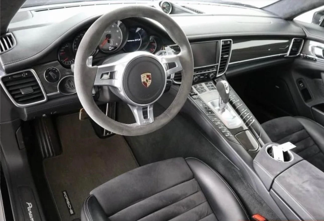 2013 Porsche 970 Panamera GTS - Image 9 of 12