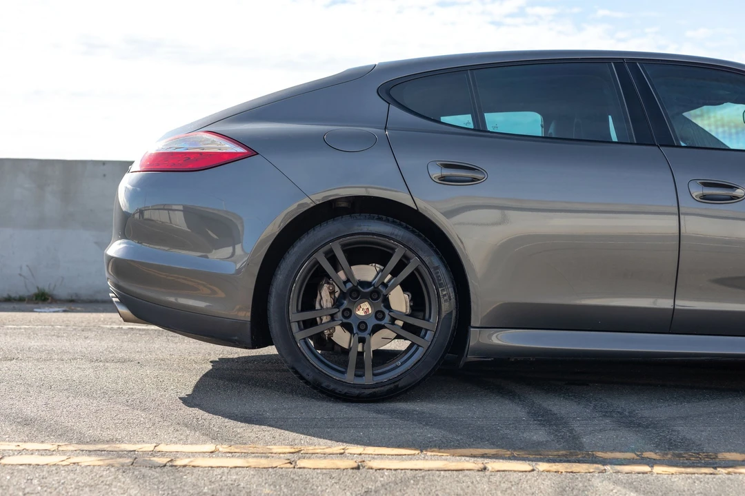 2013 Porsche 970 Panamera S - Image 17 of 31