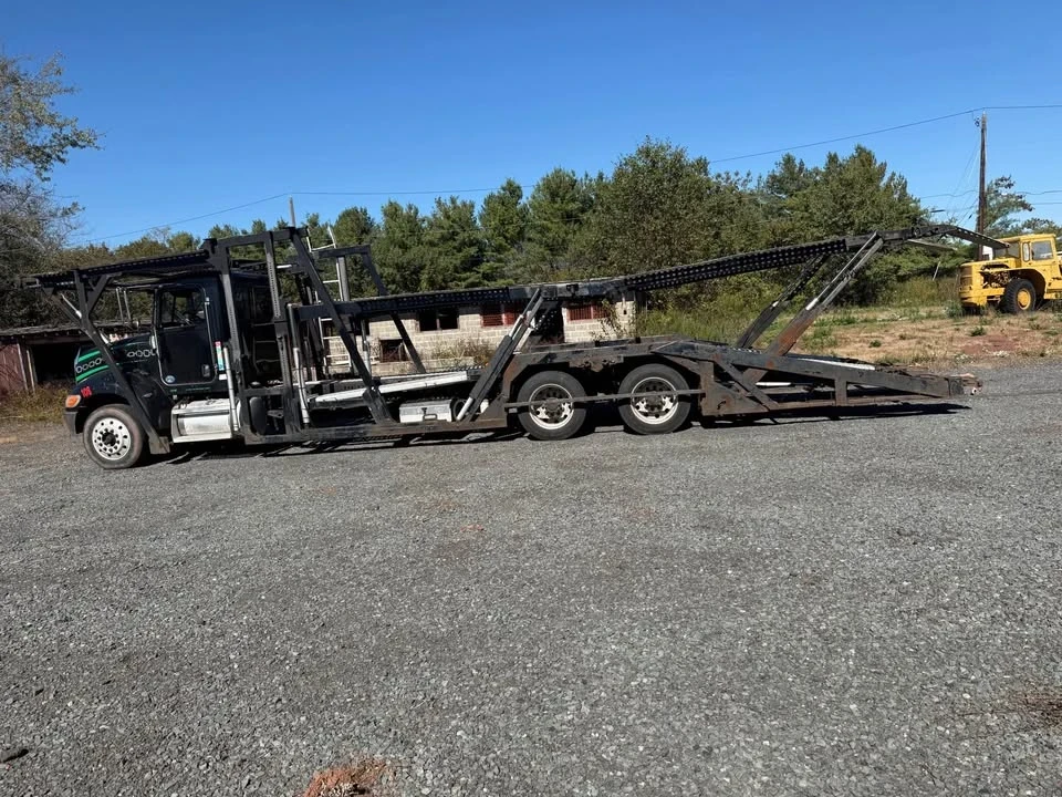 2013 Peterbilt - Image 7 of 8