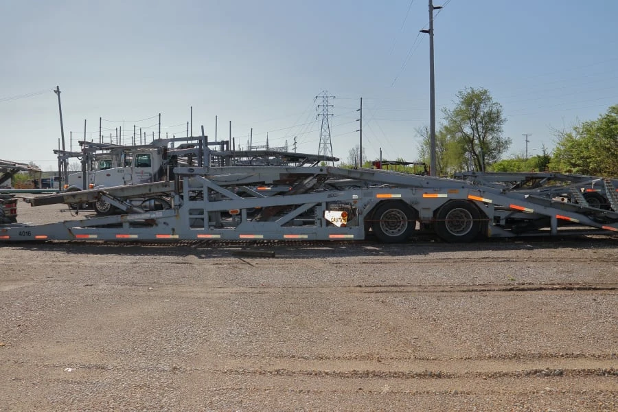 2013 Peterbilt - Image 17 of 31